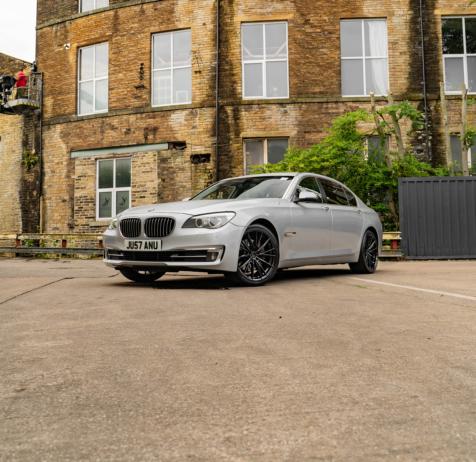 BMW-7-Series-730LD-SE-Galaxy-GB-11